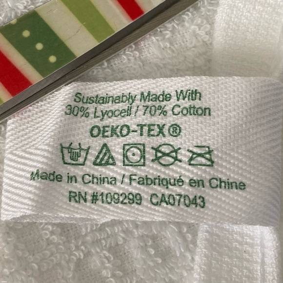 Mr. & Mrs. 2023 grey and white Deborah Connolly hand towels, set of 3 - Picture 5 of 5